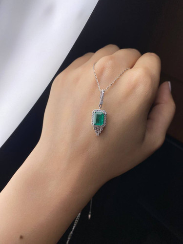 گردنبند زنانه ایتالیایی زمرد کد ۹۲۳