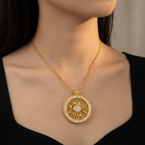گردنبند مدالی طرح طلا گرد زنانه نقره