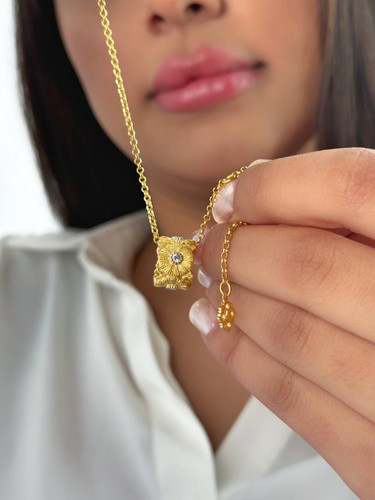 گردنبند زنانه نقره برند خارجی بوچلاتی buccellati