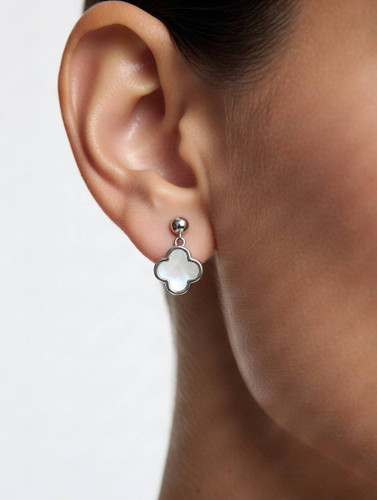 گوشواره مینیمال دخترانه طرح ونکلیف